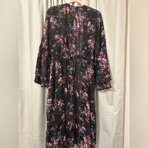 Women’s overrlay shrug